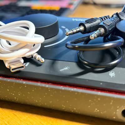 Focusrite Vocaster One Podcast Interface | Mint Condition • Ready to Record • USB & TRRS Cables Included image 7