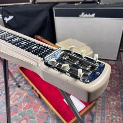 1959 Fender Deluxe Lap Steel - Desert Sand image 4