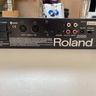 Roland MC-09 Phrase Lab Desktop Synthesizer Module 2002- 2004 - Black and Cream image 5
