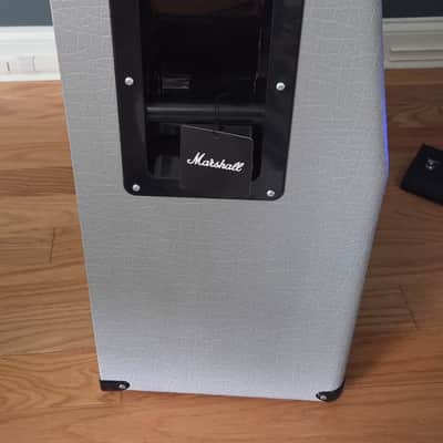Marshall Studio Jubilee 2536A "Silver Jubilee" 140-Watt 2x12" Angled Guitar Speaker Cabinet 2015 - Present - Silver image 3