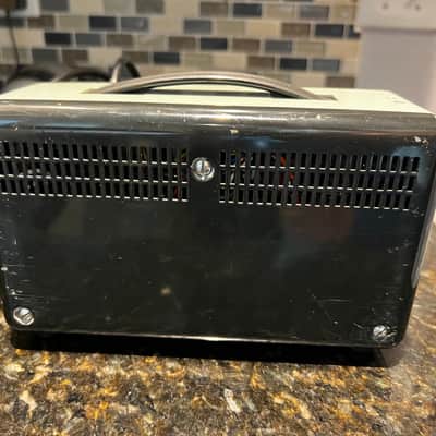 Bruel & Kjaer Microphone Power Supply 2803 image 4