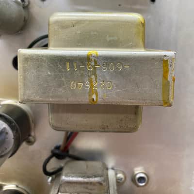 Fender Deluxe Reverb 1969 Vintage Guitar Combo Tube Amplifier image 9