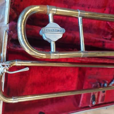 Holton Collegiate Trombone, USA, With case & mouthpiece image 2