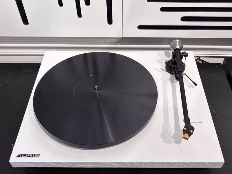 AURIS Blues Turntable - White