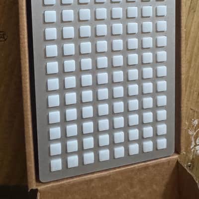 Monome 128 2023 grid - brand new image 2