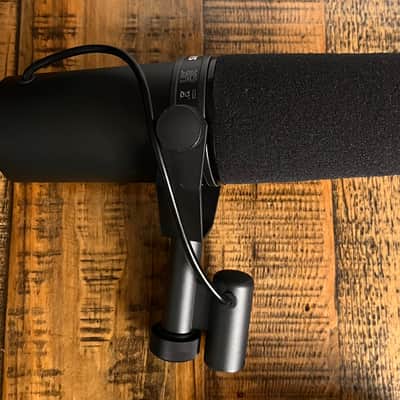 Shure sm7b with cloudlifter mic stand xlr cables interface Focusrite Scarlette image 2