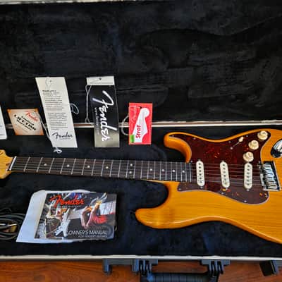 Fender Stratocaster Deluxe 2012 - Amber image 1