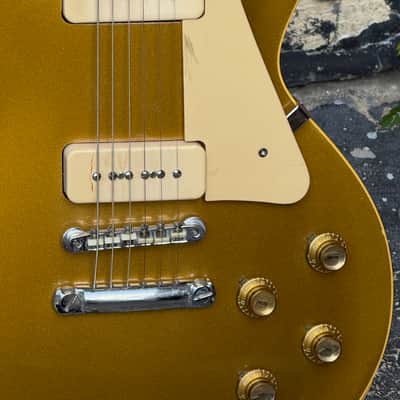 Gibson Les Paul Std. 1969 -stunning early '69 Gold Top featherweight example w/special features. image 10