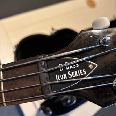 Hofner Icon Series Violin Bass with hard shell case image 4