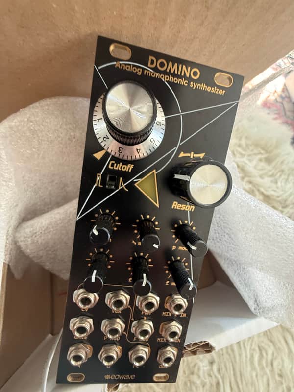 Eowave Domino