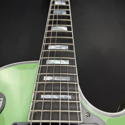 Gibson Custom Limited Edition Greatest Hits Volume II Les Paul Custom F-Hole B7 Bigsby - Two-Tone Green Gloss image 4