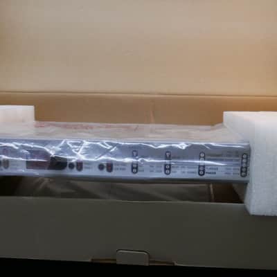Peavey Dual DeltaFex Multi effects rack - silver image 2