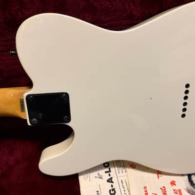 Phantom guitars T style electric guitar - White image 11