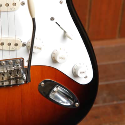 Fender American Special Stratocaster 2-Colour Sunburst Electric Guitar 2010 Pre-Owned image 6
