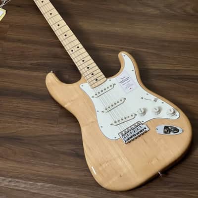 Fender Japan Traditional II 70s Stratocaster with Maple FB in Natural Bild 1