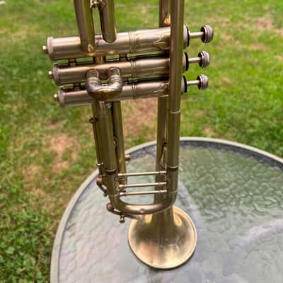 1922 Buescher True Tone Trumpet — Nickel/Silver w/ Engraved Bell — Original Case & Mouthpiece — Freshly Serviced image 5