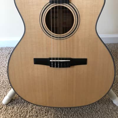 Taylor 314ce-N Nylon Acoustic-electric Guitar  2022 - Natural Sitka image 2