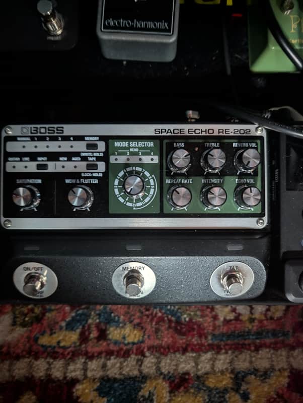 Boss RE-202 Space Echo