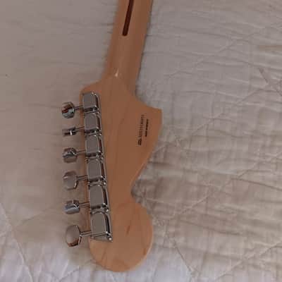 Fender Vintera '70s Stratocaster with Maple Fretboard - Fender American Body HSS (Hardshell Case) 2019 - Black image 14