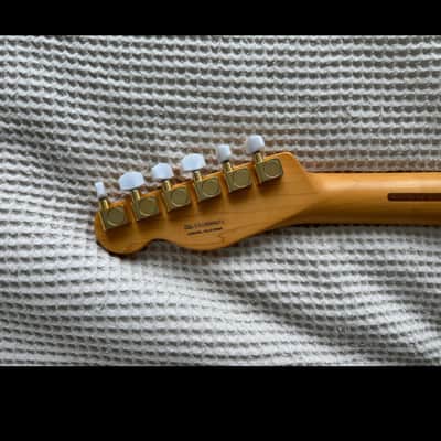 Fender Rarities Series Red Mahogany Top Telecaster with Maple Fretboard, Gold Hardware 2019 - Natural Bild 6