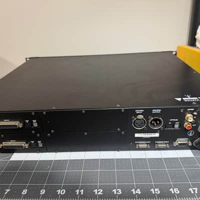 Avid HD I/O 16x16 Digital image 3
