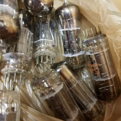 Sylvania ONE (1) 12BH7A AT1000 TESTED Vacuum Tube black plate 12BH7 dual triode 1950-1959 image 2