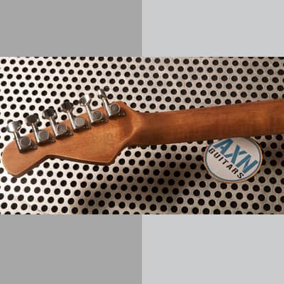 AXN™ Model Two Guitar with 81' Artwork image 10