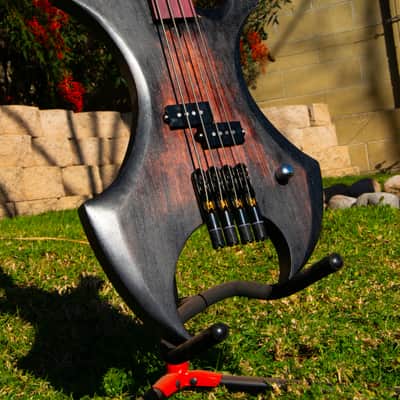 seanyoungerguitars The War Ax 2024 - Blood Burst image 14