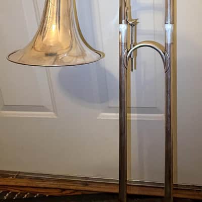 F. E. Olds  LM Tenor Trombone 1918  W/ Original Hardcase PLAYER image 11