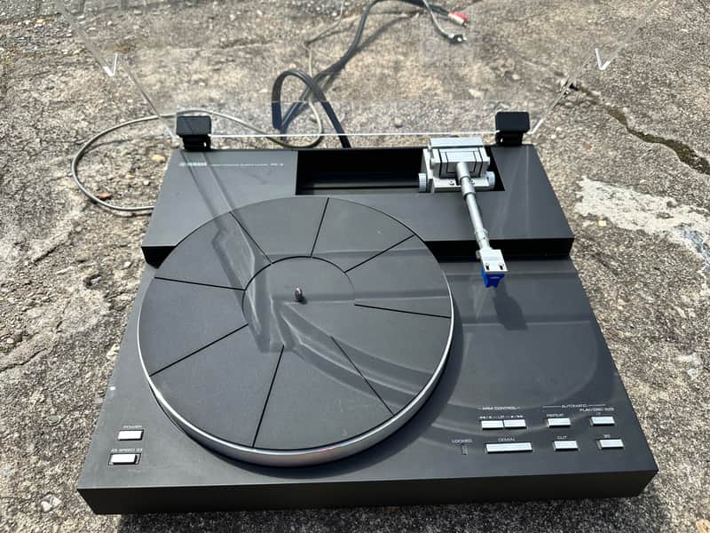 Vintage Yamaha PX-3  Turntable with Ortofon Quintet blue image 1