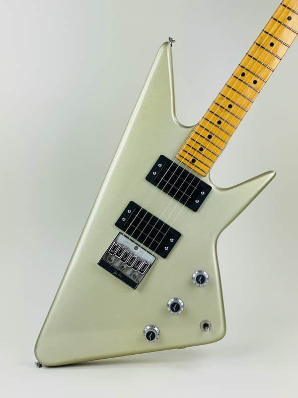 Peavey Razer, James "T-Model" Ford- "Slopbucket Blues," 1983 - Silver image 1