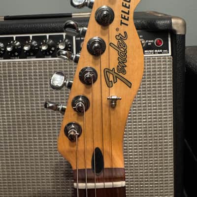 Fender Deluxe Nashville Telecaster with Pau Ferro Fretboard 2018 - 2021 - Fiesta Red image 4
