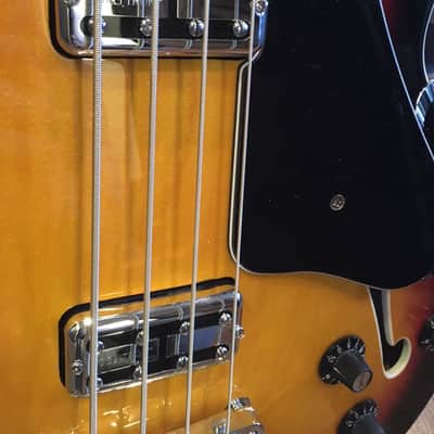 Fender Coronado Bass II 3 Tone Sunburst Reissue image 10