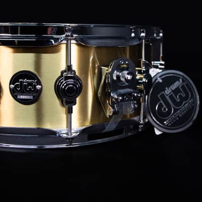 DW 14" x 5.5" Performance Series Thin Brass Snare image 3