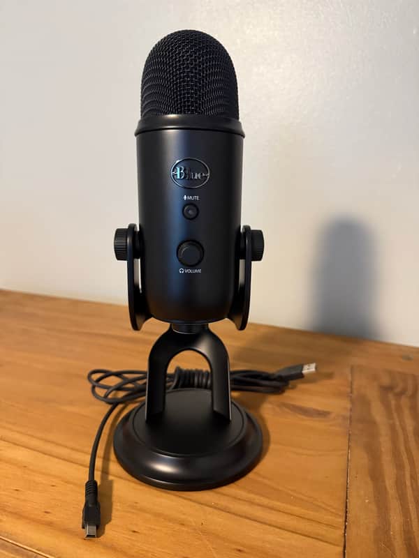 Logitech YETI Blue Premium Multi-Pattern USB Microphone image 1