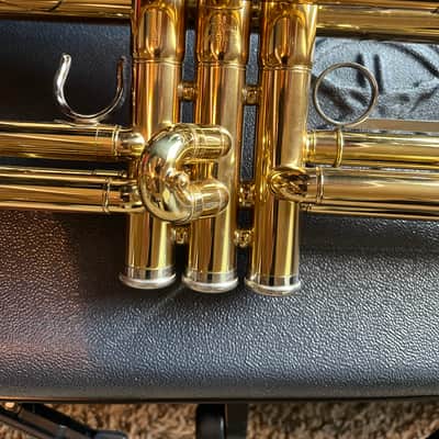 Yamaha YTR-200AD Advantage Bb Trumpet 2000s - Brass image 9