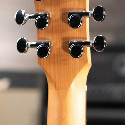 Taylor BT2 Mahogany Acoustic Guitar with Gig Bag image 4