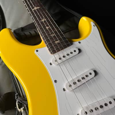 PRS SE Silver Sky with Rosewood Fingerboard - Dandy Lion image 4