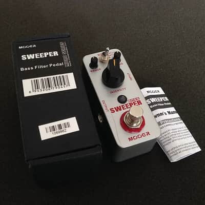 Mooer Sweeper Guitar Bass Dynamic Envelope Filter Effect Pedal Clean + Fuzz image 1