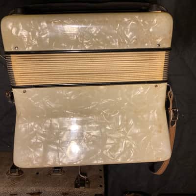Silvertone Accordion Vintage White Pearl image 5