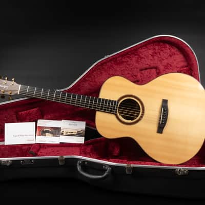 2012 Lakewood Deluxe Series J-32 Baritone - Natural High Gloss | German Custom Jumbo Baritone Acoustic Guitar 48mm Nut Width L.R. Baggs Anthem Pickup | CoA OHSC image 2