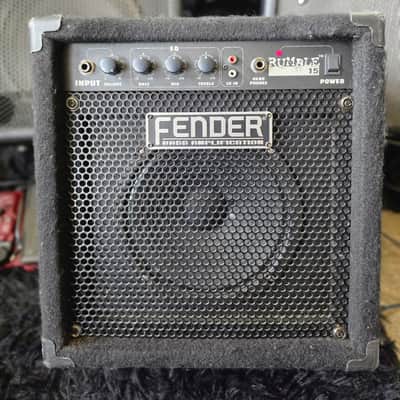Fender Rumble 15 15-Watt 1x8