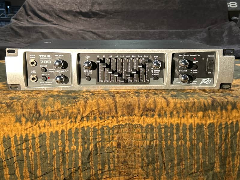 Peavey Tour Series 700w Bass Amp Head 2010s - Silver/Black image 1