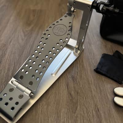 DW DWCPMDD2 MDD Machined Direct Drive Double Bass Drum Pedal - Polished 2025-2026 - Polished image 3
