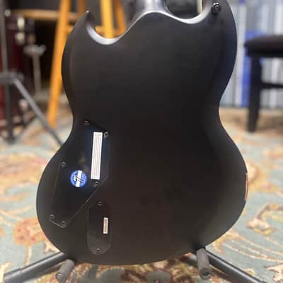 ESP LTD Viper-1000 Baritone 2022 - Present - Black Satin image 7