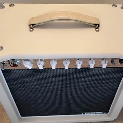 Monoprice Stage Right 15-Watt 1x12 All-Tube Guitar Combo Amp image 3