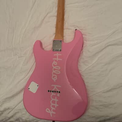 Squier Hello Kitty Stratocaster 2024 - Present - Pink image 2