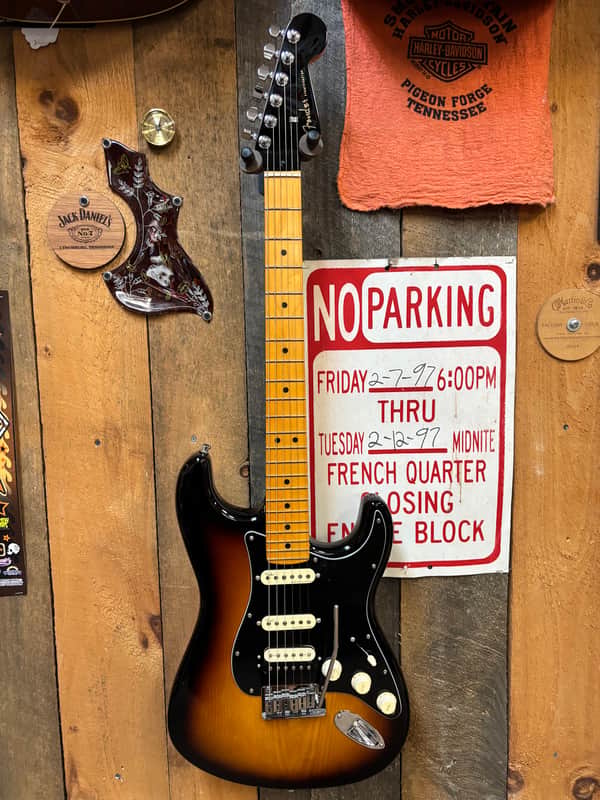 Fender American Ultra Luxe Stratocaster 2021 - Sunburst