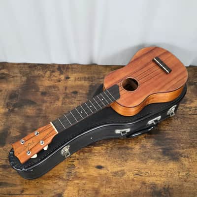 Vintage *RARE* KAMAKA GOLD LABEL 20 1/2” Soprano Ukulele w/Gold-Lined Case EXC! image 6