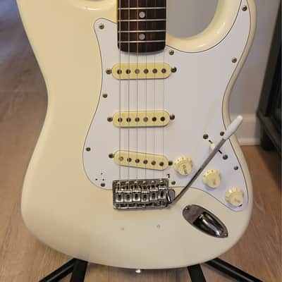 1983-84 Fender Japan Squire '72 Reissue Stratocaster CST-398 SQ Serial MIJ - Olympic White w/HSC image 2